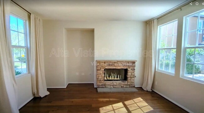 Building Photo - 8421 Kern Crescent