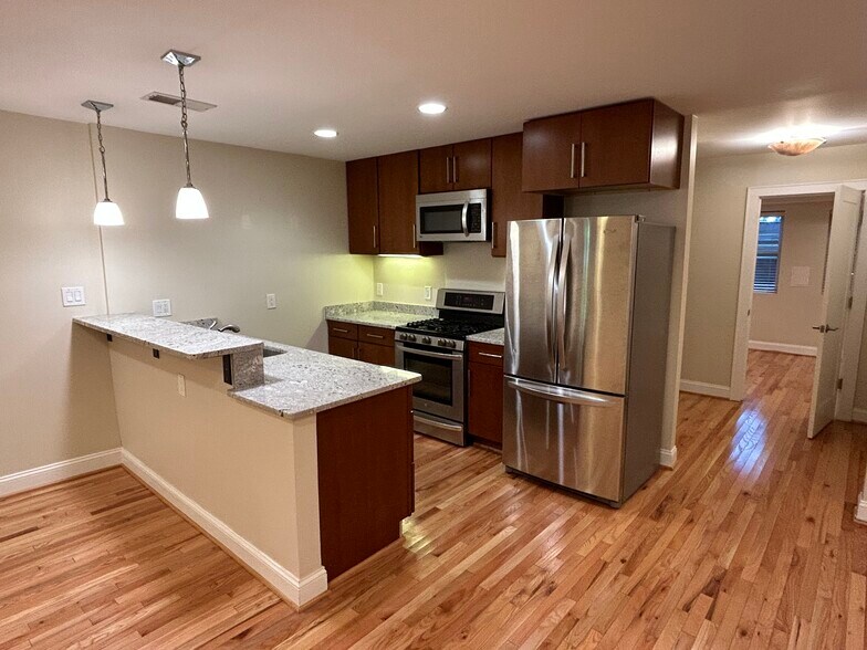 Building Photo - 3547 10th St NW