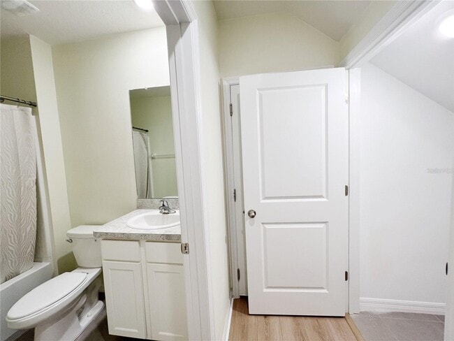 Building Photo - 16336 Little Garden Dr