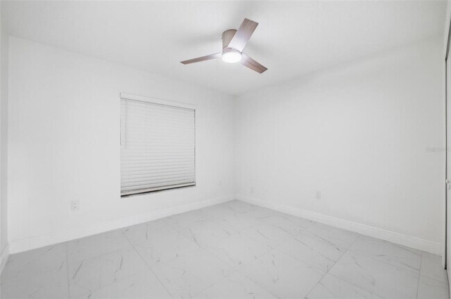 Building Photo - 10255 Norwick St