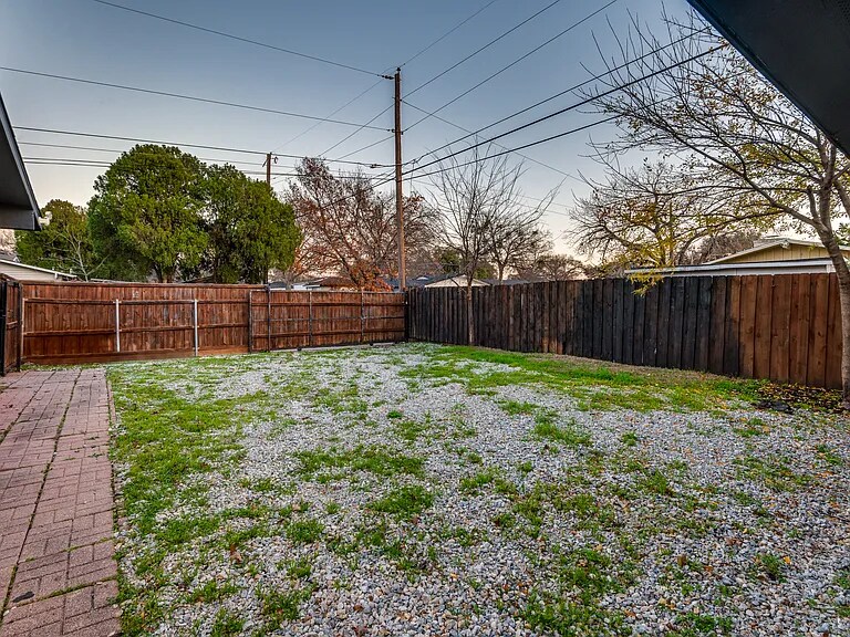 Building Photo - 2976 Sundial Dr