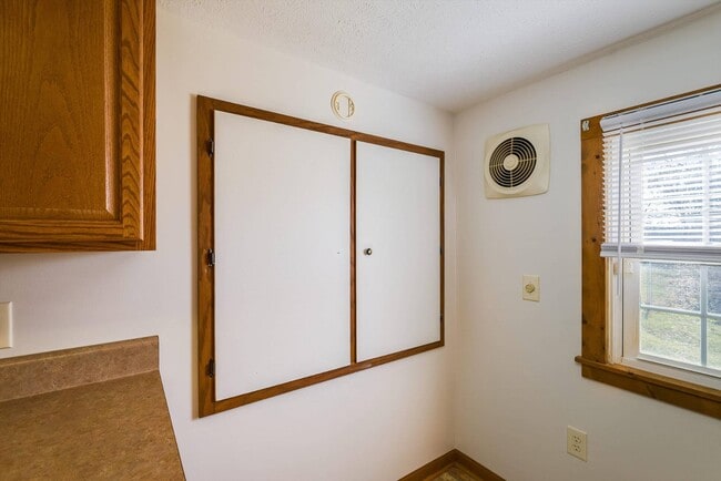 Building Photo - 1807 Orchard Ln