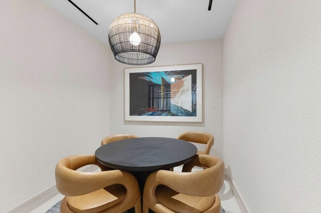 Building Photo - 225 N Miami Ave