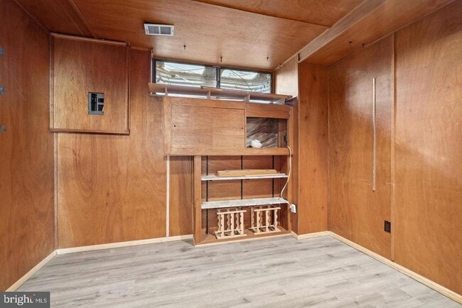 Building Photo - 10855 Deborah Dr