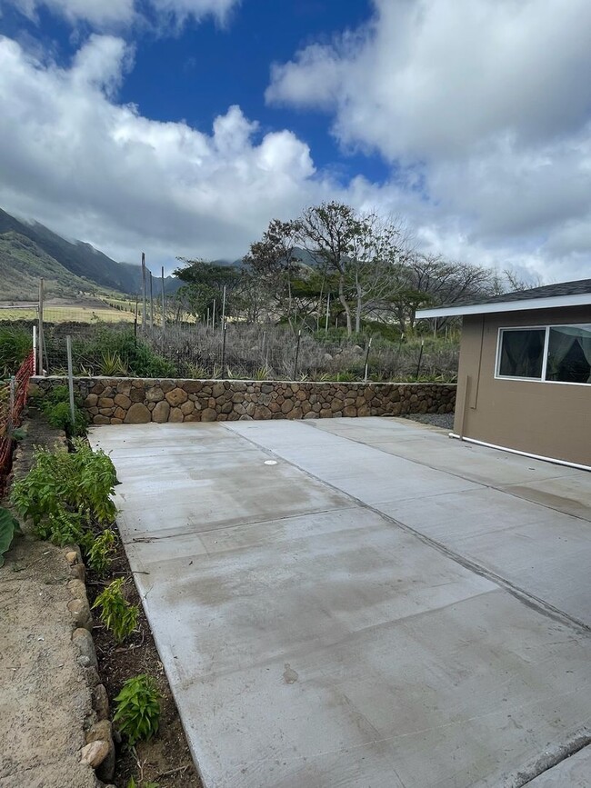 Building Photo - Brand New 3 Bedroom / 1 Bathroom Waikapu H...