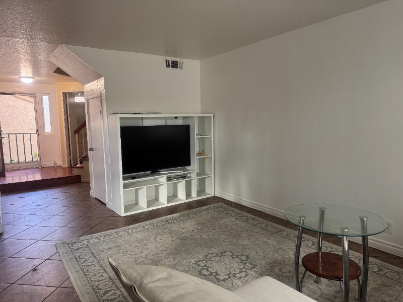 Building Photo - 21496 Firwood