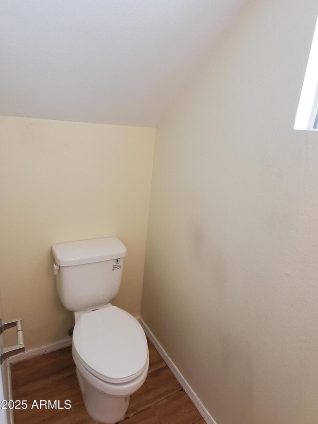 Building Photo - 625 S Westwood