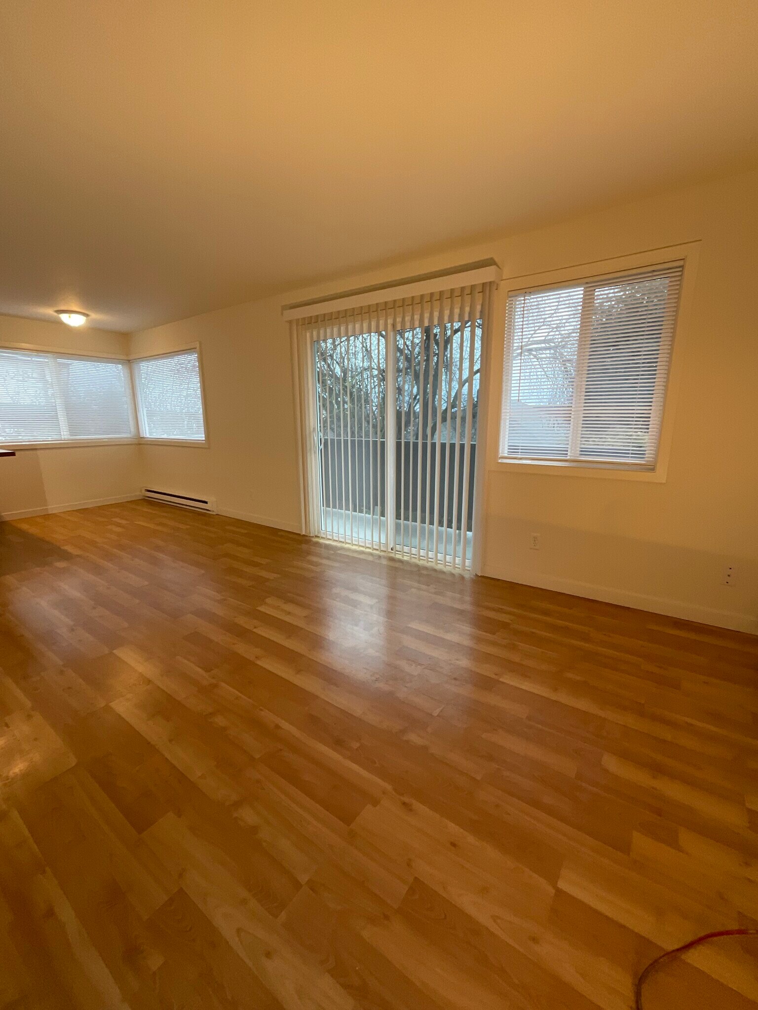 Building Photo - 935 N 85th St