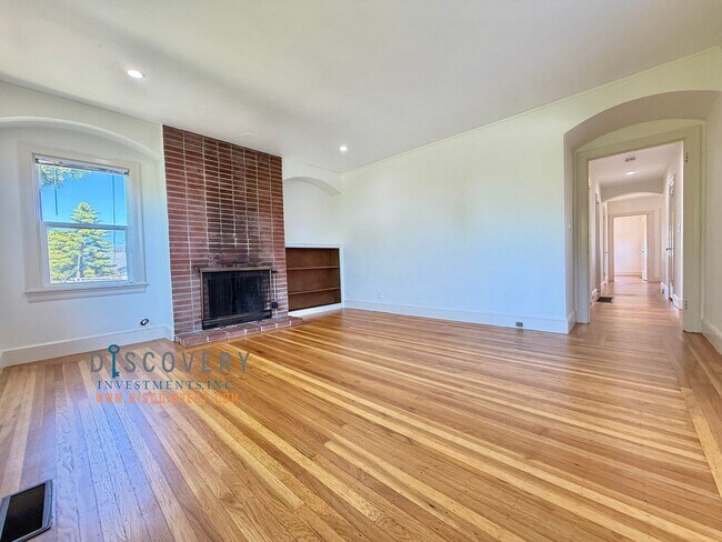 Building Photo - Newly Renovated & Turn-Key Home in Prime El Cerrito Walking Distance to BART and Parks
