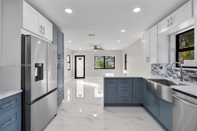 Building Photo - 1815 N 27th Ave