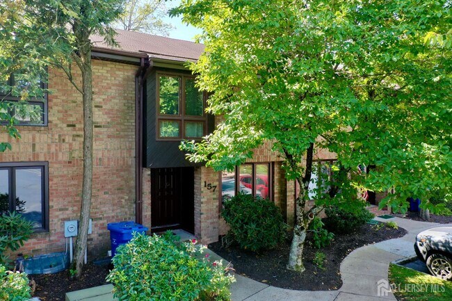 Primary Photo - 157 Willowbrook Dr