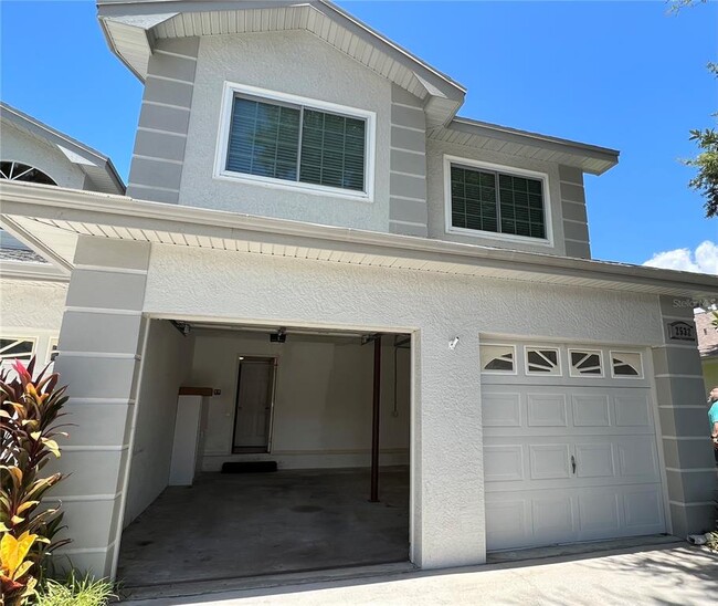 Building Photo - 2532 Stony Brook Ln