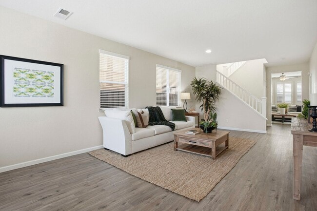 Building Photo - SPACIOUS & CLEAN 2 STORY, 4 BEDROOM, 2.5 BATH IN NATOMAS