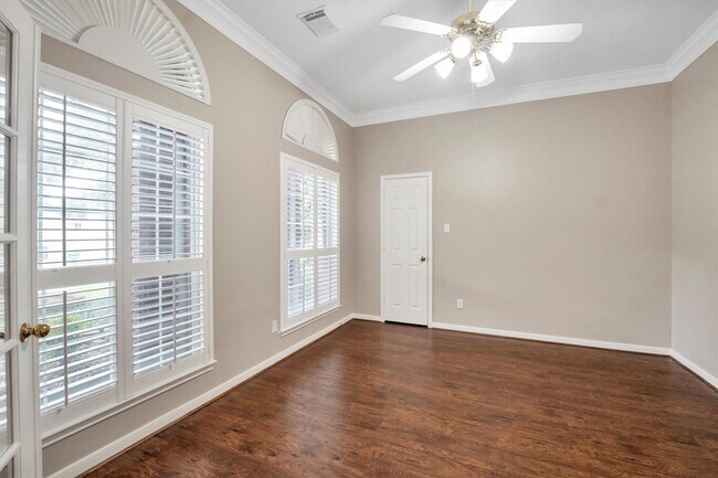 Building Photo - 2711 Sica Hollow Ln