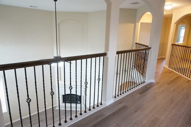 Building Photo - 6015 Mystic Berry Dr