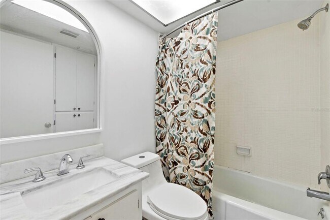 Building Photo - 8950 Park Blvd