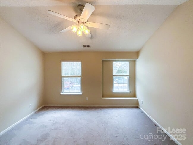 Building Photo - 217 Arlington Downs Blvd