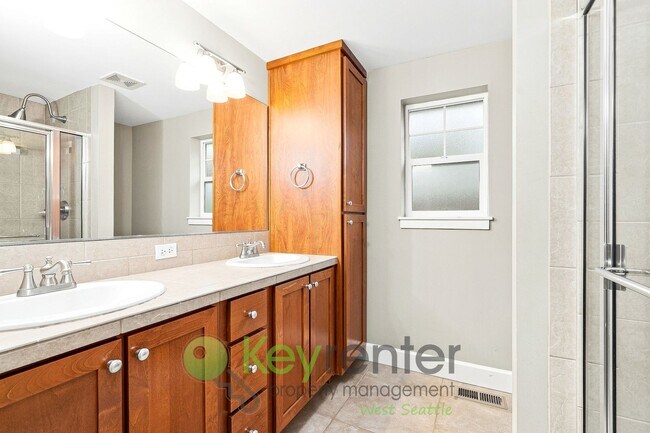 Building Photo - 7116 27th Ave SW