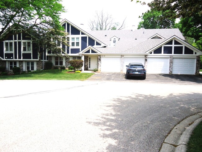 Building Photo - 1432 Wentworth Ct