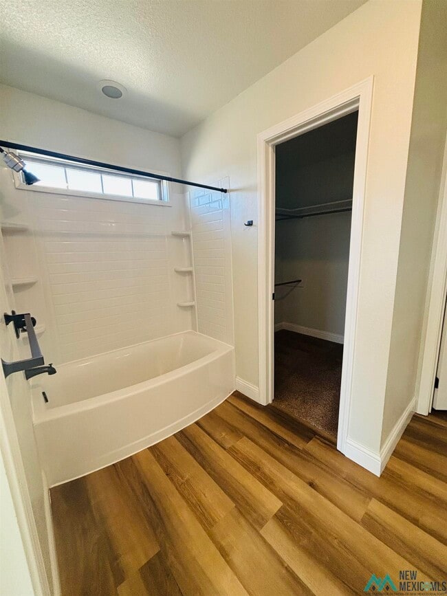 Building Photo - 517 Almond Tree Ln