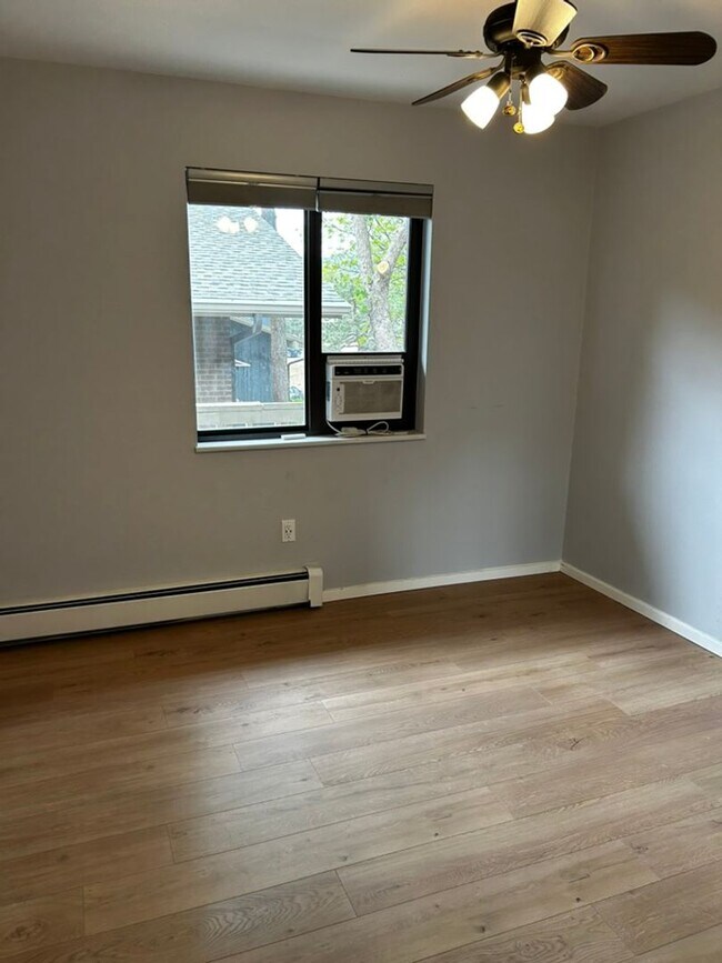 Building Photo - North Boulder Top Floor Condo