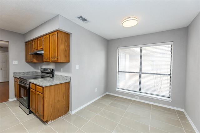 Building Photo - 1017 Bass Dr