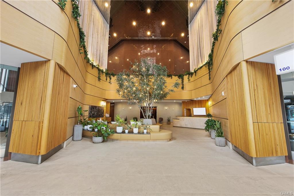 Building Photo - 1100 Wilshire Blvd