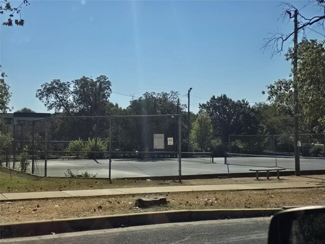 Building Photo - 4213 Ramsey Ave