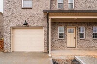 Building Photo - 809/811 Rodeo Lane