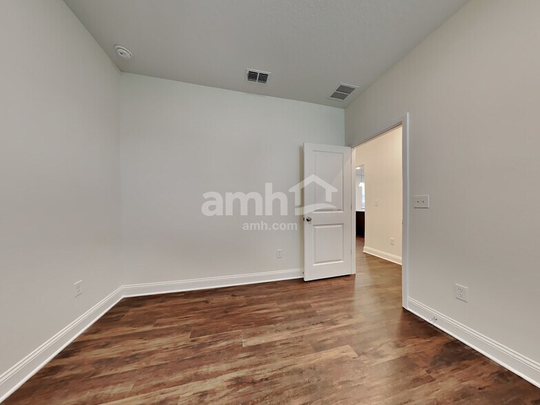Building Photo - 67 Elcano Ln