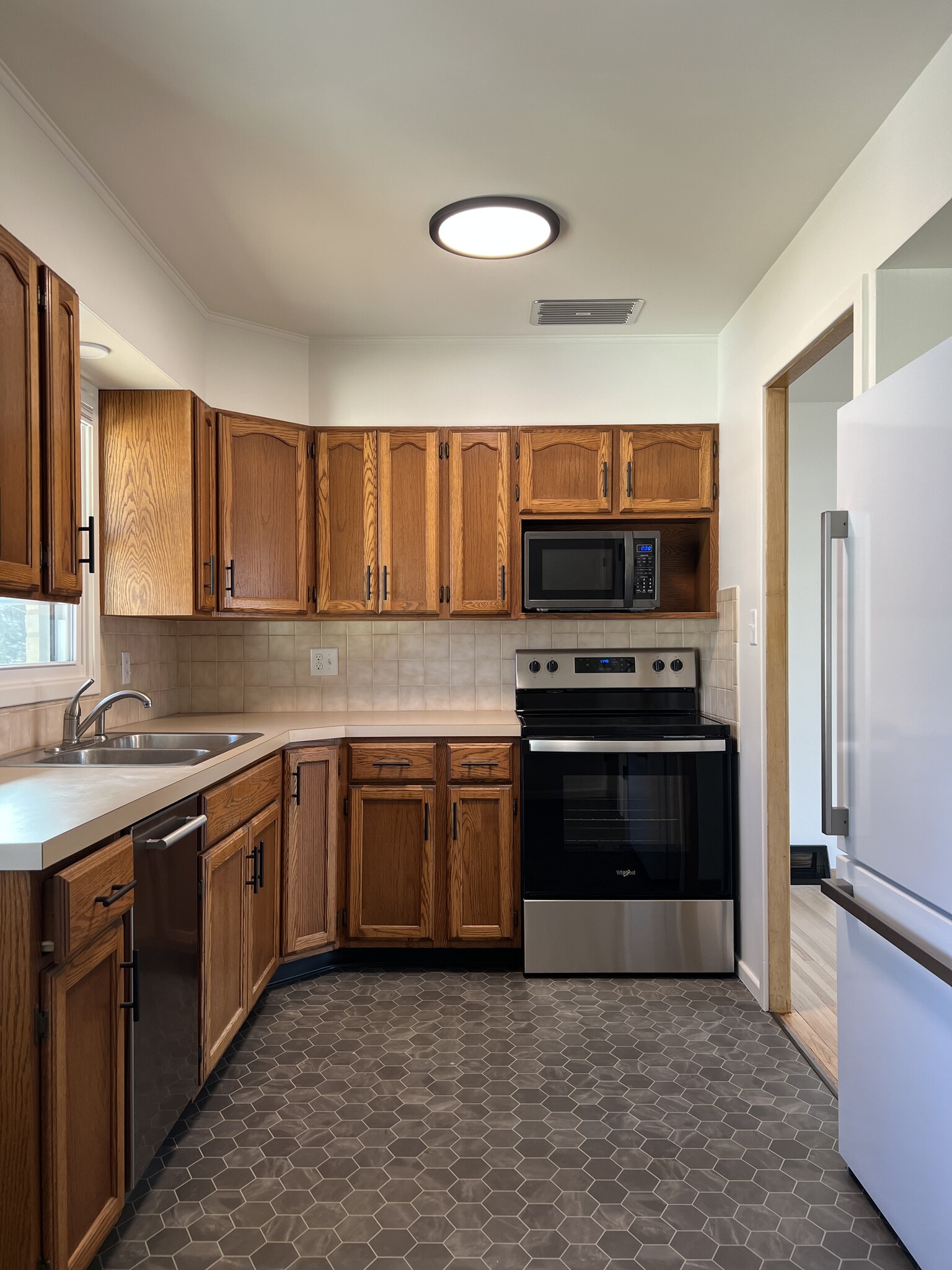 Building Photo - 4032 Worthington Ave