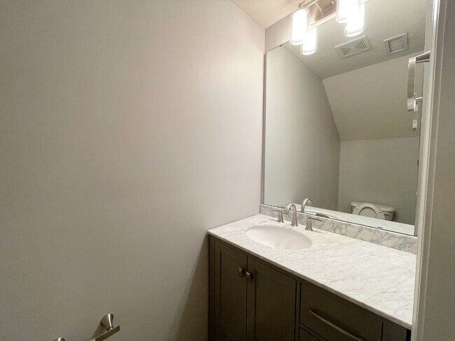 Building Photo - 2947 Castleberry Ct