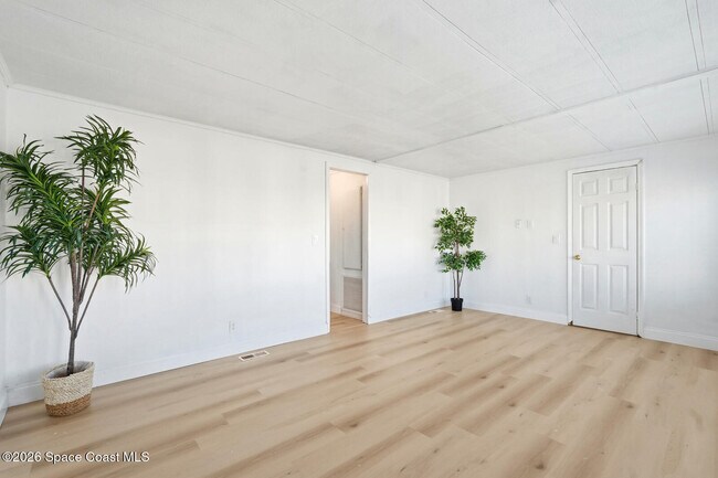 Building Photo - 264 Seabreeze Dr