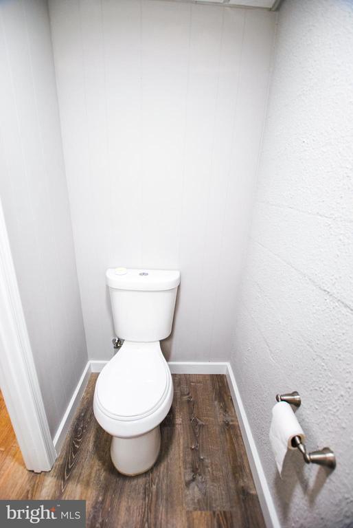 Building Photo - 8512 Hydra Ln