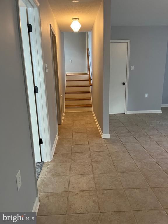 Building Photo - 1104 Milroy Ct