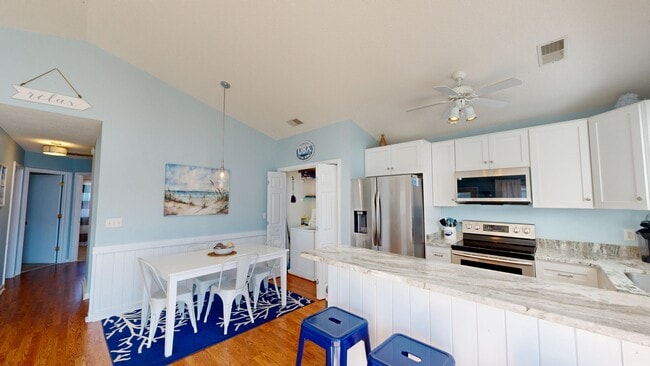 Building Photo - 304 Fil Ln