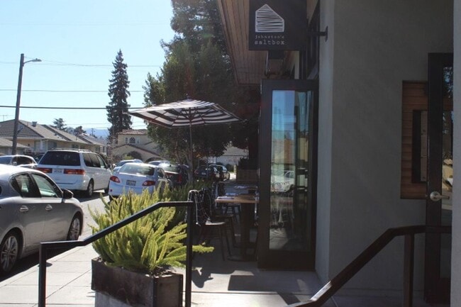 Building Photo - Newer Construction 2 Bedroom 2 Bath Home 2...