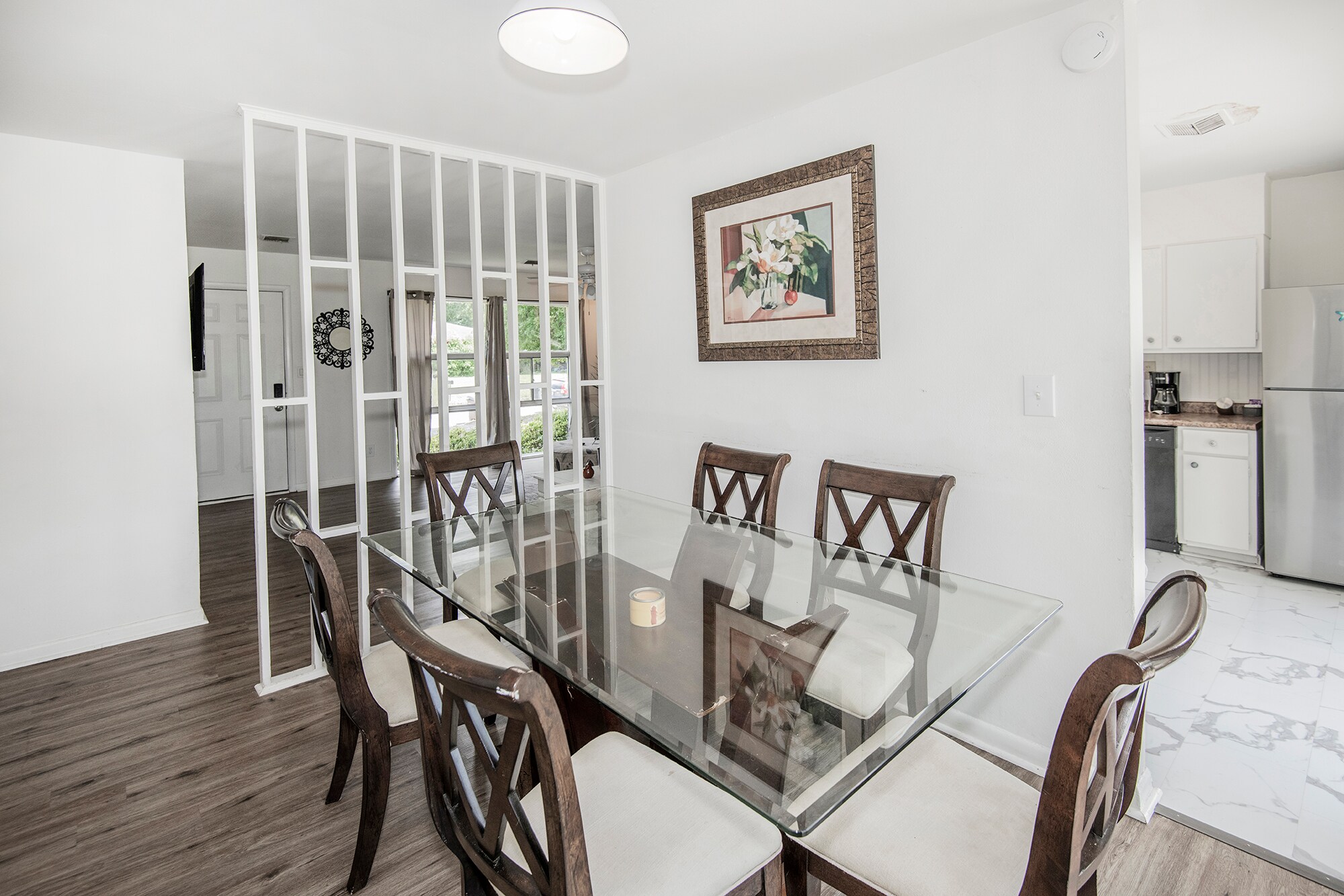 Building Photo - 3831 Forest Glen Dr