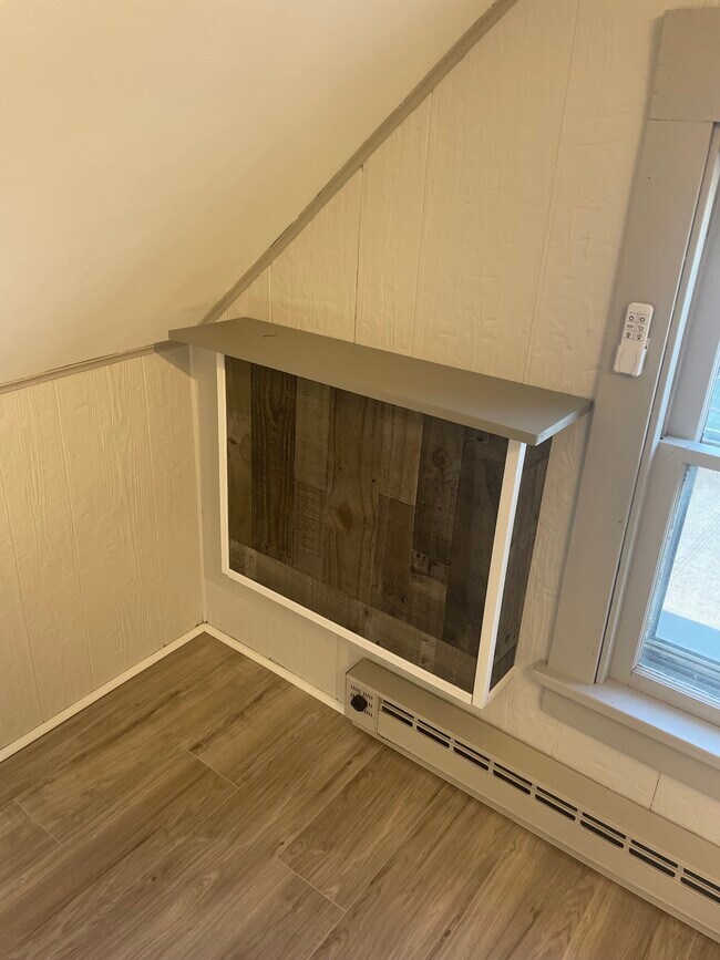 Building Photo - 455 Water St