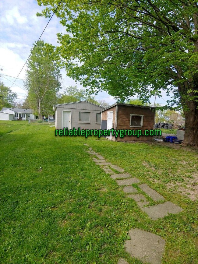 Building Photo - New Listing in Marion IN