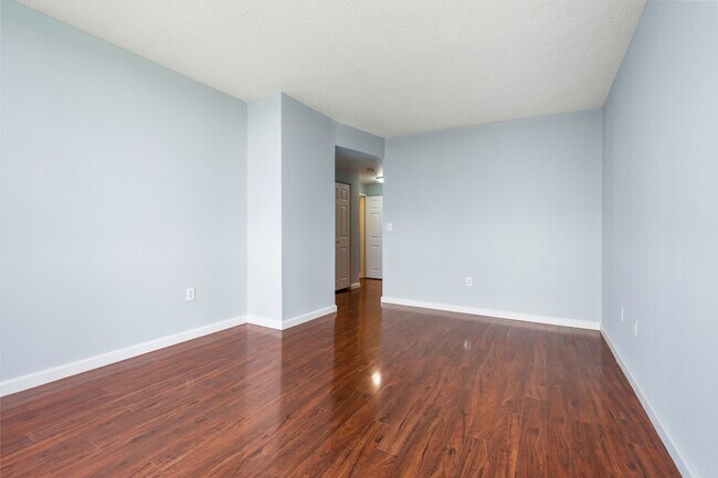 Master Bedroom - 100 Old Palisade Rd