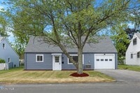 Building Photo - 789 Troy-Schenectady Rd