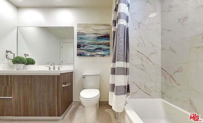 Building Photo - 1070 S Bedford St