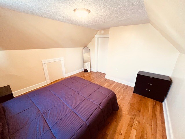 Building Photo - 117 Lloyd St