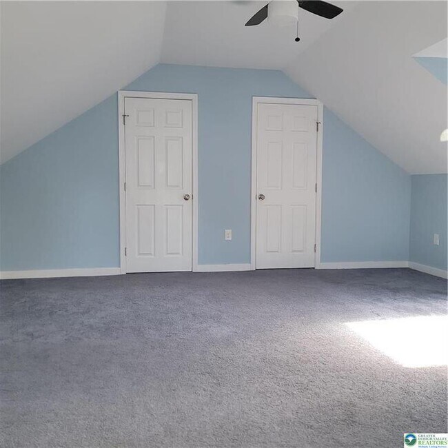 Building Photo - 1039 Ferry St