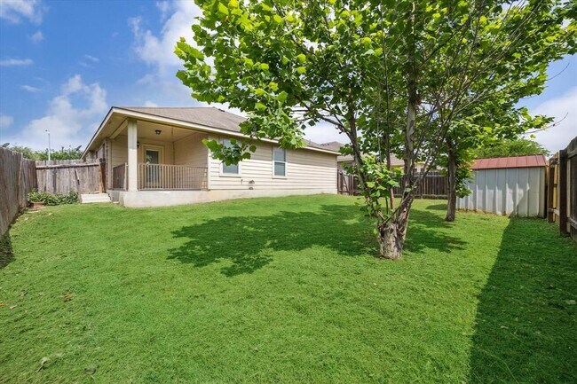 Building Photo - 1314 Rainbow Parke Dr