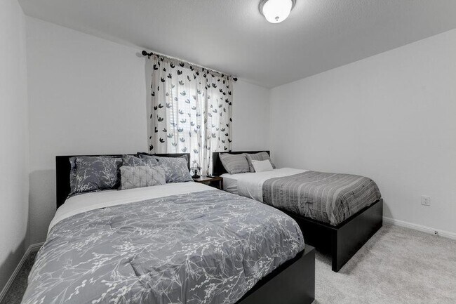 Building Photo - 6502 Arden Fls Dr