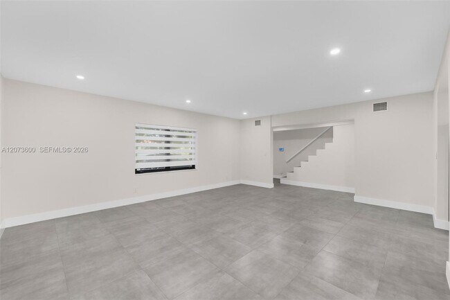 Building Photo - 345 Sarto Ave