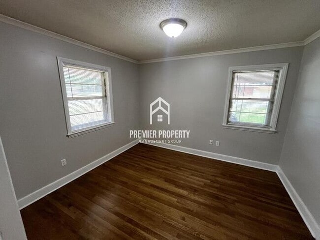 Building Photo - 1367 Bonnie Dr