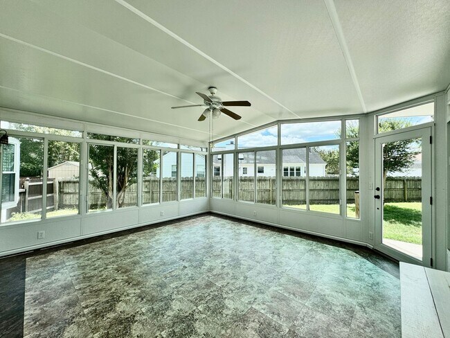Building Photo - 2309 Cornstalk Ct